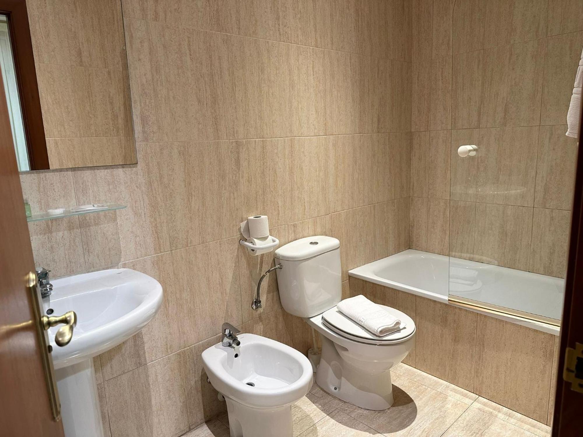 Hotel Sancho Hospitalet De L'Infant Kültér fotó