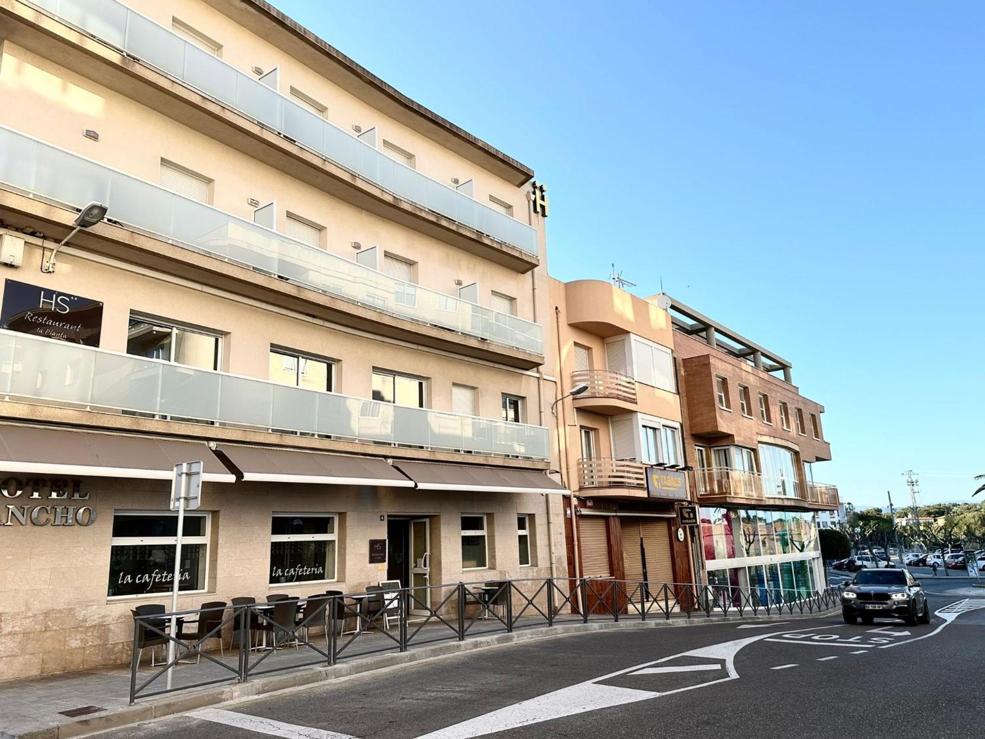 Hotel Sancho Hospitalet De L'Infant Kültér fotó