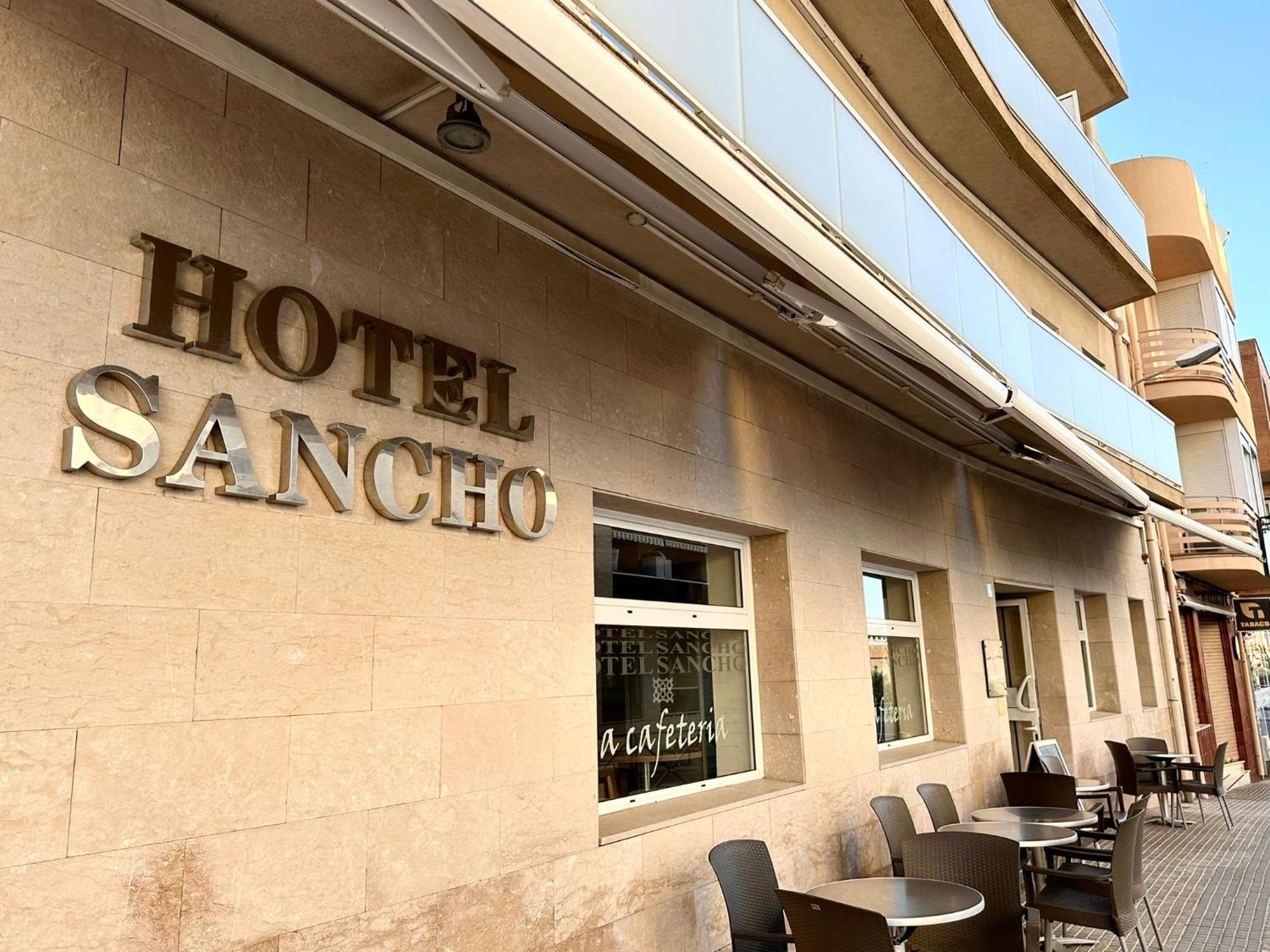 Hotel Sancho Hospitalet De L'Infant Kültér fotó